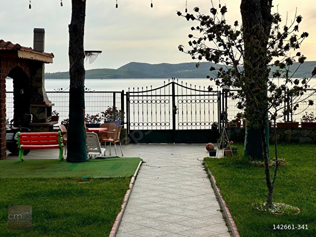 CM GROUP İNVEST | ERDEK NARLIda Denize Sıfır Bahçeli Özel Villa - Görsel 2