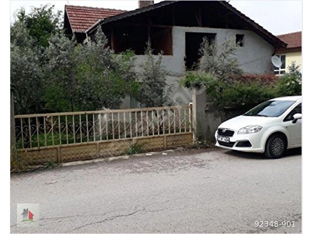 İHSANİYE MERKEZ MAH. 3+1 135 M2 KULLANIM ALANLI BAHÇELİ MÜSTAKİL EV - Görsel 23