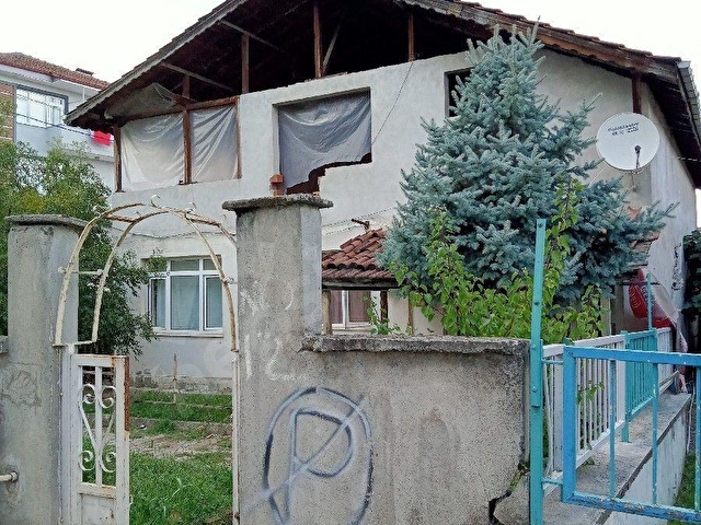 İHSANİYE MERKEZ MAH. 3+1 135 M2 KULLANIM ALANLI BAHÇELİ MÜSTAKİL EV - Görsel 18