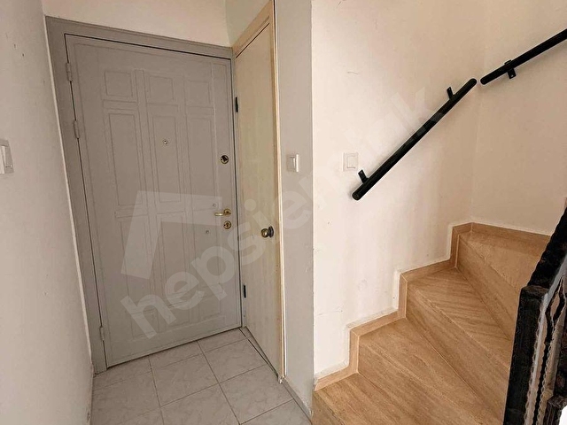 Datçada Güven Sitesinde Satılık 3+1 Tripleks Villa.. - Görsel 9