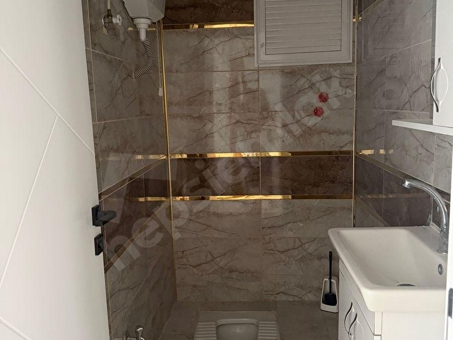 Ay As emlaktan site içerisinde kiralık boş daire - Görsel 23