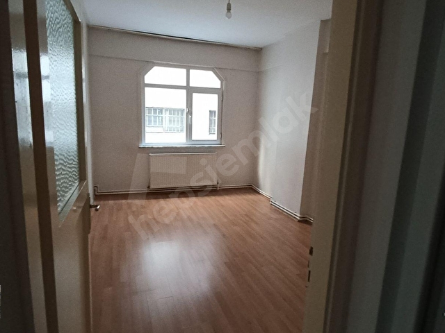 Güngören akıncılar cubukcu sokakta 1. Kat  satılık 2+1 daire - Görsel 18