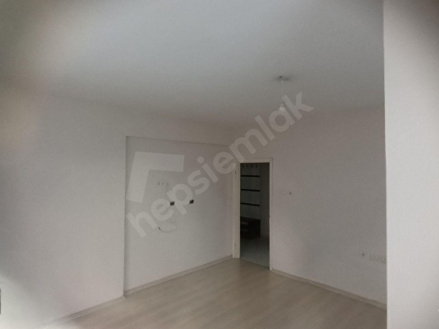 Güngören akıncılar cubukcu sokakta 1. Kat  satılık 2+1 daire - Görsel 5