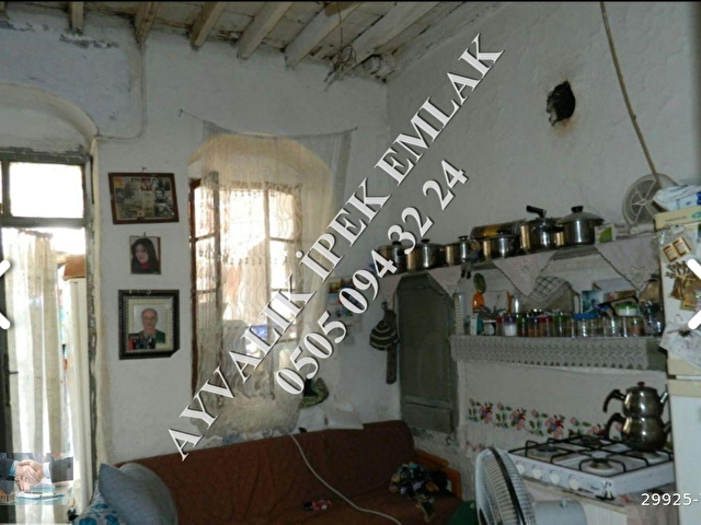 Ayvalik Macaron Mevkinde Satilik Rum Evi 29925 748 Hurriyet Emlak