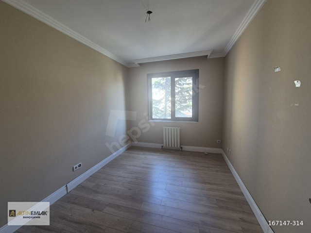 BAHÇEŞEHİR TOROSLARDA EMSALSİZ TADİLATLI SATILIK 3+1 DAİRE - Görsel 10