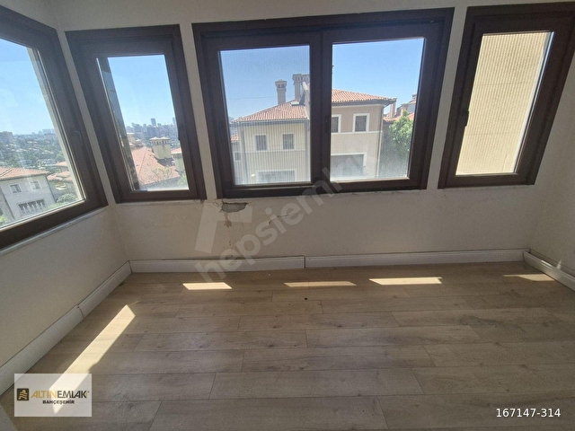 BAHÇEŞEHİR TOROSLARDA EMSALSİZ TADİLATLI SATILIK 3+1 DAİRE - Görsel 16