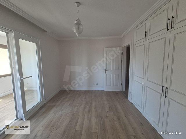 BAHÇEŞEHİR TOROSLARDA EMSALSİZ TADİLATLI SATILIK 3+1 DAİRE - Görsel 14