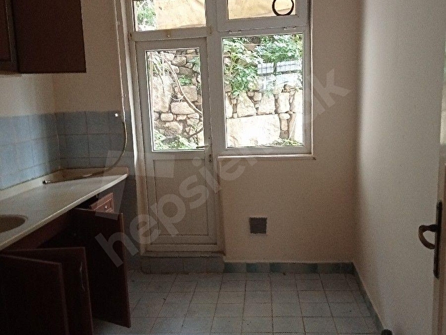 İZMİT 🍀 ÇARŞI MERKEZ DE KENDİNE AİT ÖZEL  BAHÇESİ MEVCUT 2+1  SATILIK DAİRE - Görsel 10