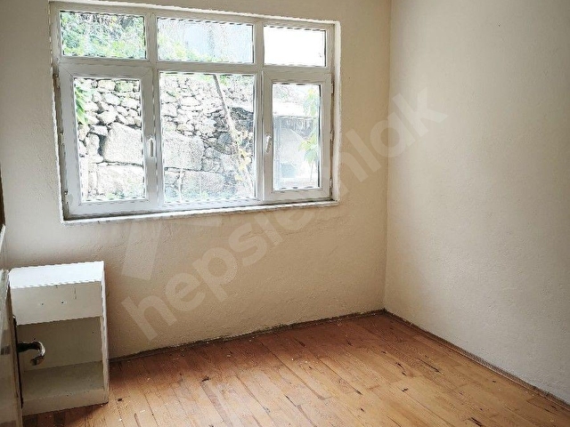 İZMİT 🍀 ÇARŞI MERKEZ DE KENDİNE AİT ÖZEL  BAHÇESİ MEVCUT 2+1  SATILIK DAİRE - Görsel 8