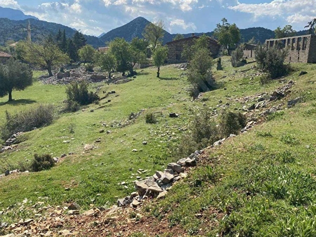 ANTALYADA SATILIK ARSA 4 VİLLA YERİ 2.500m2 KÖYİÇİ İMAR - Görsel 8