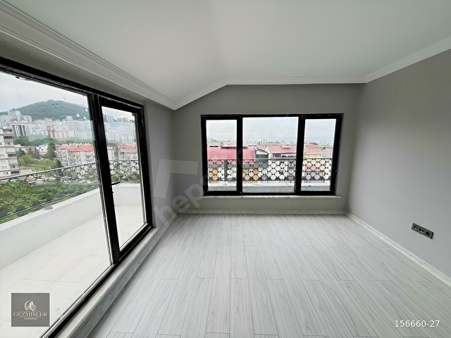 GEZMİŞLER GAYRİMENKUL-DENİZ SİTESİNDE,SATILIK EMSALSİZ 3+1 DAİRE - Görsel 2