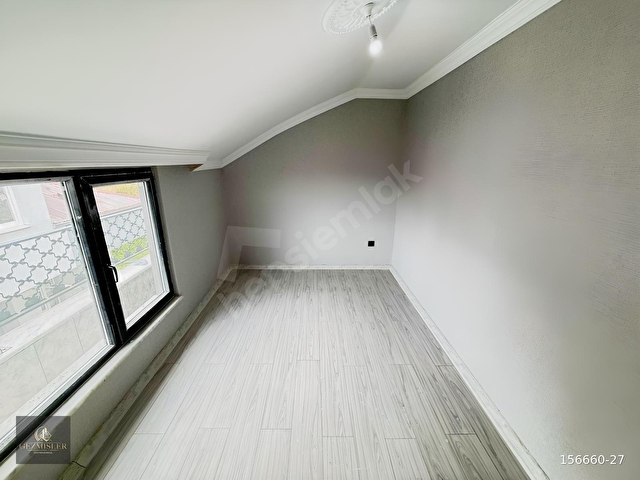 GEZMİŞLER GAYRİMENKUL-DENİZ SİTESİNDE,SATILIK EMSALSİZ 3+1 DAİRE - Görsel 9