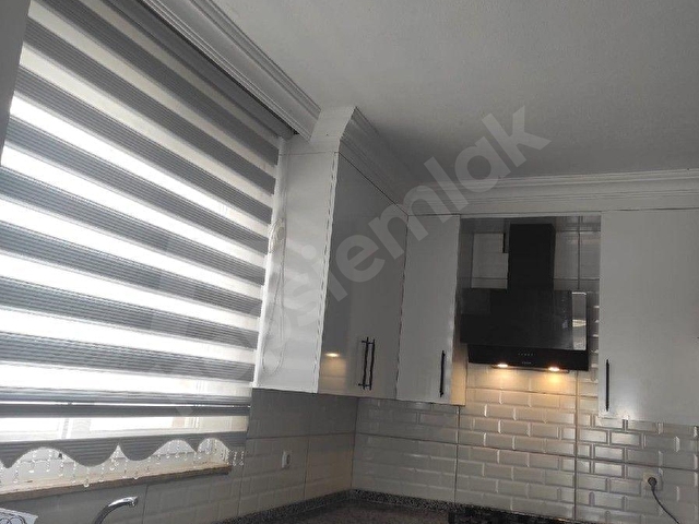 YALÇINÖZDEN BOZYAZI MERKEZ. MAH. SATILIK ÜÇ YILLIK ARA KAT 3+1 DAİRE - Görsel 2
