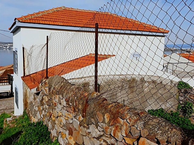Sakarya mahallesinde GENÇ EMLAKtan satılık müstakil ev - Görsel 7