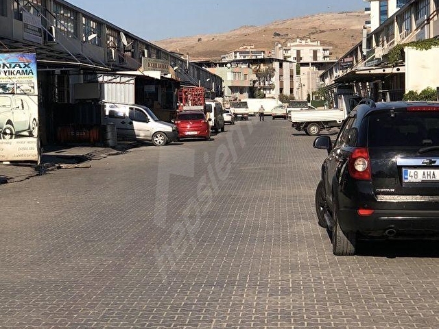 Balatçık Ege Sanayi Sitesinde batarlı dükkan - Görsel 6