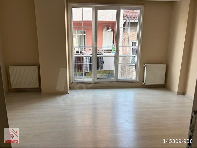 KAĞITHANE YAHYA KEMALDE MERKEZİ KONUMDA-FERAH 1+1 SATILIK DAİRE