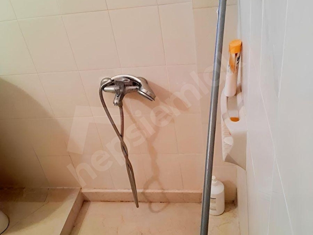 KUŞADASI GÜZELÇAMLIDA DENIZE ILK SITE SATILIK YAZLIK VILLA - Görsel 22