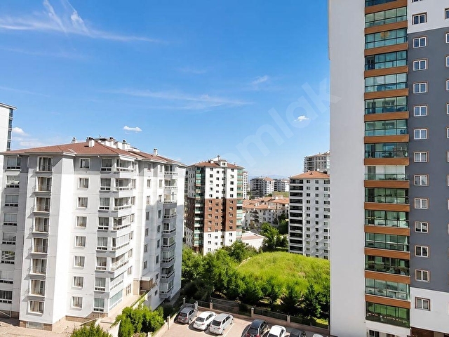 PURSAKLAR MERKEZDE 190 M² GENIŞ KULLANIMLI 4+1 SATILIK DAIRE - Görsel 24