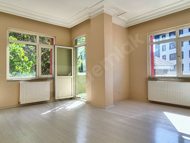 ÇAMLICA FERAH MAHALLESİNDE  1. KATTA 2+1 85M2 1 KAPALI BALKONLU KİRALIK DAİRE. - Görsel 3