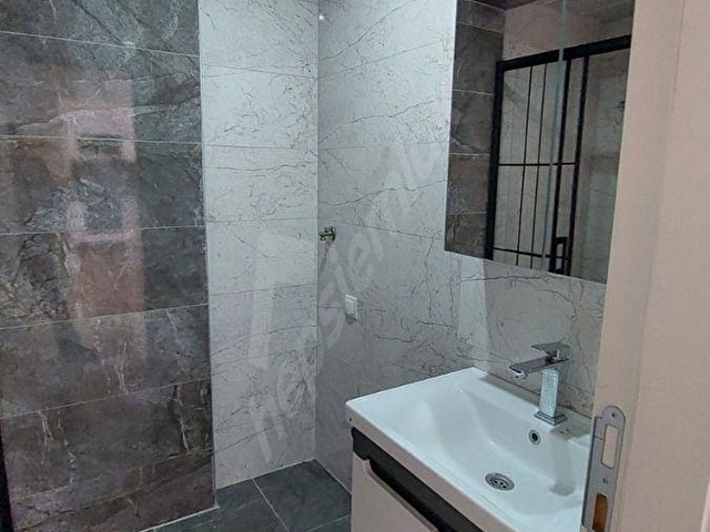 ATAMANDAN YENİMAHALLE METRO YAKINI KOT.1 DE ÖNÜ AÇIK 1+1 LÜKS YAPILI KİRALIK DAİRE - Görsel 13