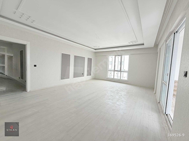 ÇİKAN GAYRIMENKULDEN GENİŞ ULTRA LÜKS 3,5+1 SATILIK DAİRE