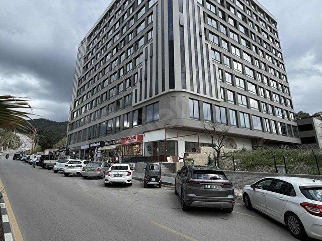 MİRALDEN UNCUBOZKÖY NORAN OFFICIUM DA CADDE ÜZERİ 60m2 DÜKKAN