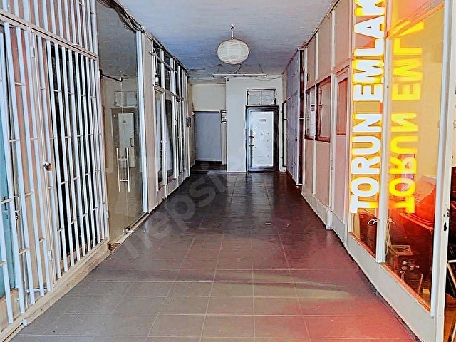 **F&O Gayrimenkulden** Üsküdar Çiçekçide 16 m² Satılık Dükkan! - Görsel 9