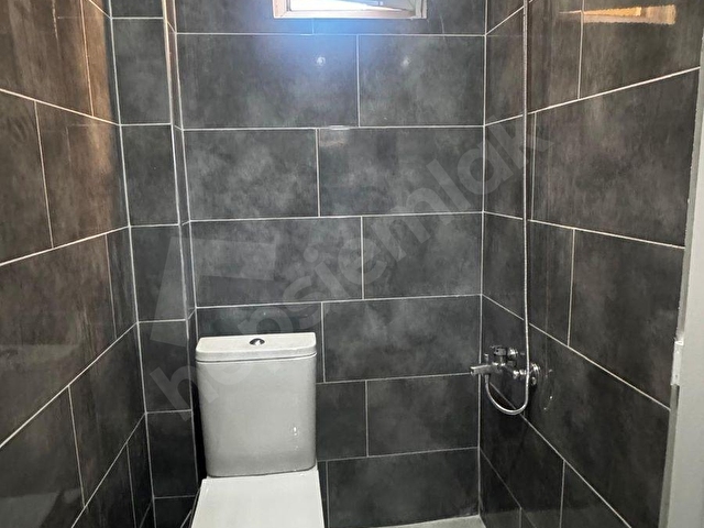 GÜLTEPEDE CADDEYE YAKIN İÇİ YENİLENMİŞ 1,5 + 1 BALKONLU DAİRE - Görsel 18