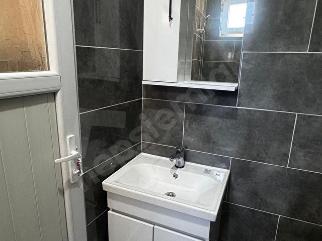 GÜLTEPEDE CADDEYE YAKIN İÇİ YENİLENMİŞ 1,5 + 1 BALKONLU DAİRE - Görsel 17