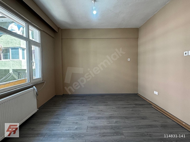 GÜLTEPEDE CADDEYE YAKIN İÇİ YENİLENMİŞ 1,5 + 1 BALKONLU DAİRE - Görsel 4