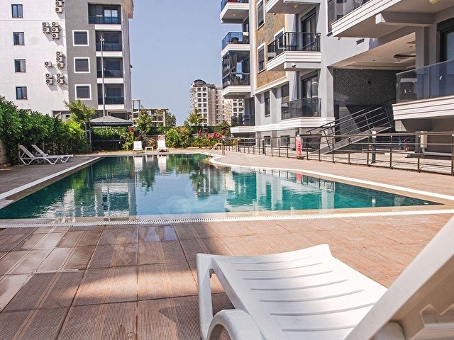 DAŞYAPI LANDMARK SİTESİNDE HAVUZ CEPHELİ FULL EŞYALI 1+1