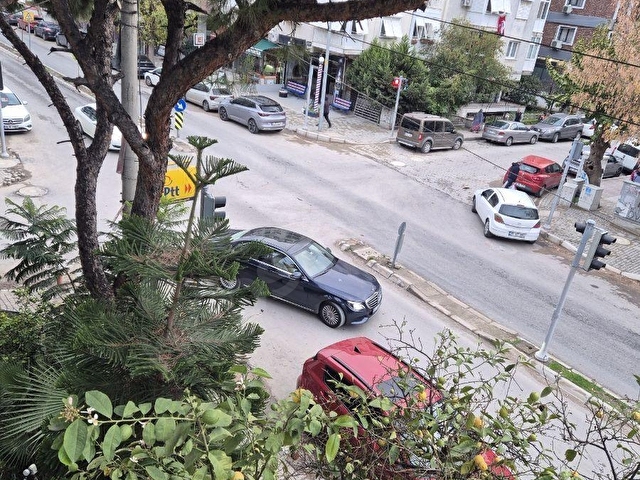 İzmir Karşıyaka Bahçelievler kiralık 2+1 doğalgazlı köşe daire - Görsel 22