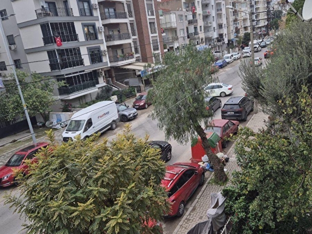 İzmir Karşıyaka Bahçelievler kiralık 2+1 doğalgazlı köşe daire - Görsel 17