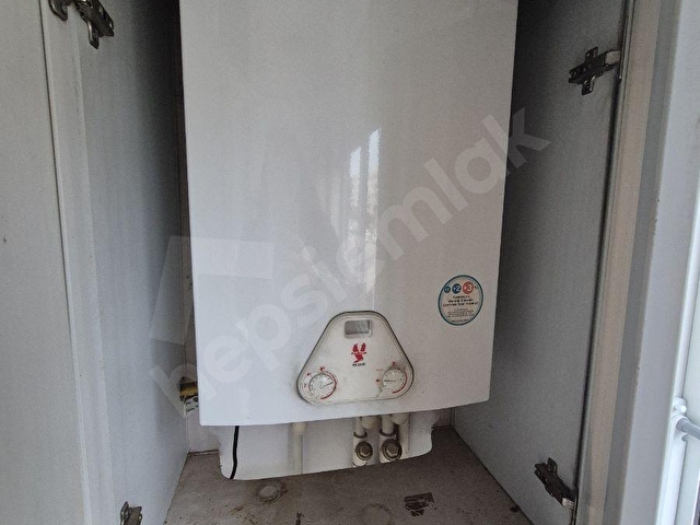 İzmir Karşıyaka Bahçelievler kiralık 2+1 doğalgazlı köşe daire - Görsel 7
