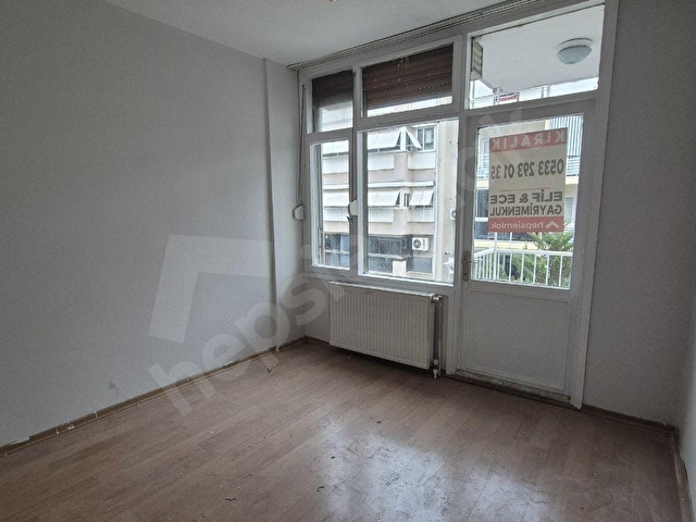 İzmir Karşıyaka Bahçelievler kiralık 2+1 doğalgazlı köşe daire - Görsel 8