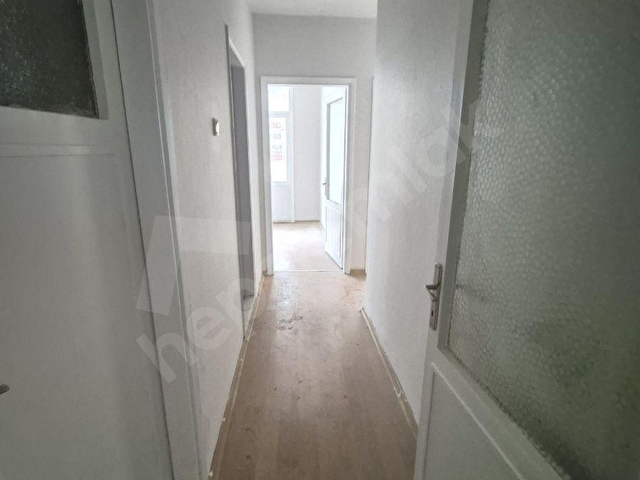 İzmir Karşıyaka Bahçelievler kiralık 2+1 doğalgazlı köşe daire - Görsel 10