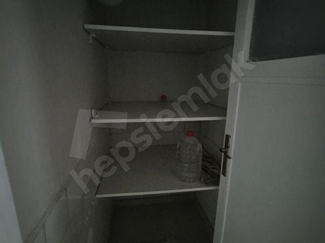 İzmir Karşıyaka Bahçelievler kiralık 2+1 doğalgazlı köşe daire - Görsel 14