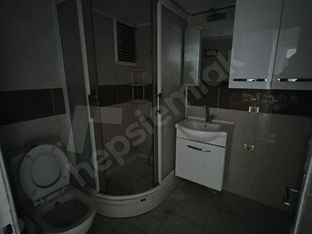 İzmir Karşıyaka Bahçelievler kiralık 2+1 doğalgazlı köşe daire - Görsel 9