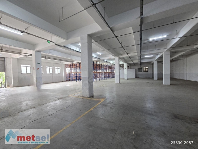 metsel BEYLİKDÜZÜ OSB 1500 m2 MASRAFSIZ TIR RAMPALI YÜKSEK GİRİŞ