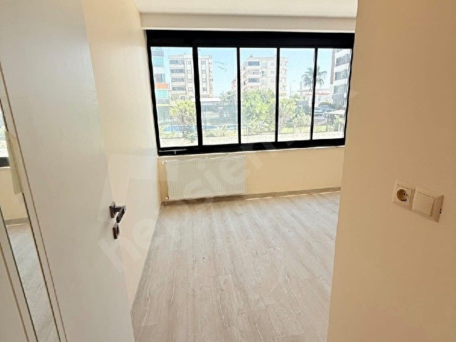 ALTAYLILAR MAH.SİTE İÇERİSİNDE 4.KAT 4+1 220 M.SATILIK SIFIR DAİRE - Görsel 8