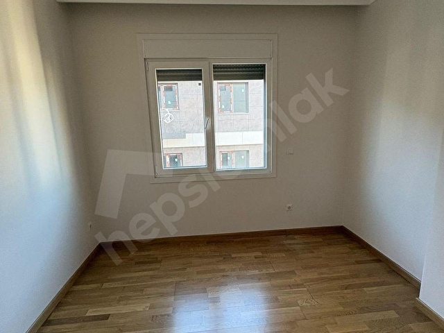SAHİLDE PRESTİJLİ BİNA 3+1 GENİŞ EBEVEYN+BALKON+2 ARAÇ OTOPARK - Görsel 21
