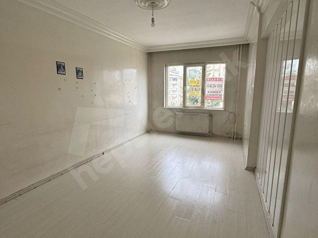 BİNEVLERDE ANA CADDE ÜSTÜ,GENİŞ,KULLANIŞLI,KİRALIK 3+1