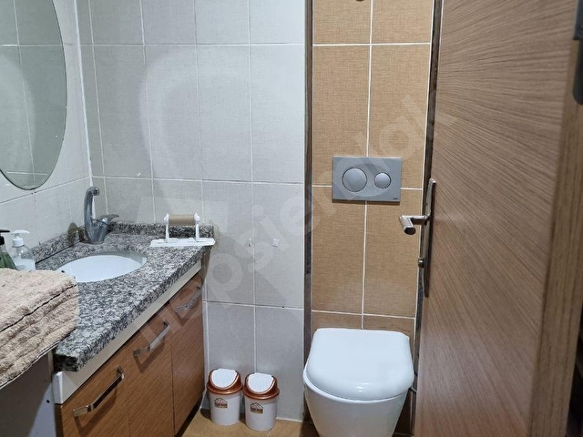 SELÇUKLU İSTANBUL YOLUNA CEPHE SİTE İÇİNDE 1+1 EŞYALI DAİRE - Görsel 18