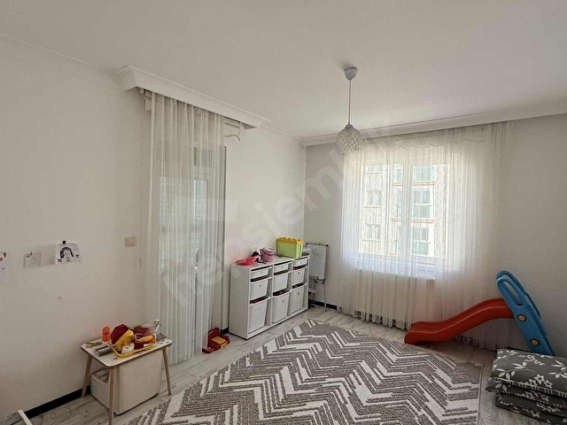 MERCANLARDAN YEŞİLEVLERDE 4+1 SATILIK DAİRE - Görsel 3