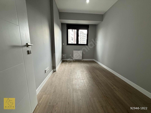 Havuzlu Sitede Satılık 2+1 Daire 75 m² Balkonlu, 2 Banyolu, - Görsel 13