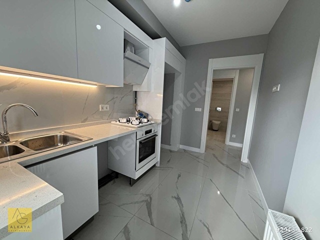 Havuzlu Sitede Satılık 2+1 Daire 75 m² Balkonlu, 2 Banyolu, - Görsel 7
