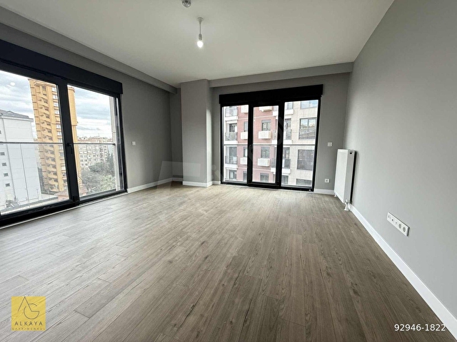 Havuzlu Sitede Satılık 2+1 Daire 75 m² Balkonlu, 2 Banyolu, - Görsel 27