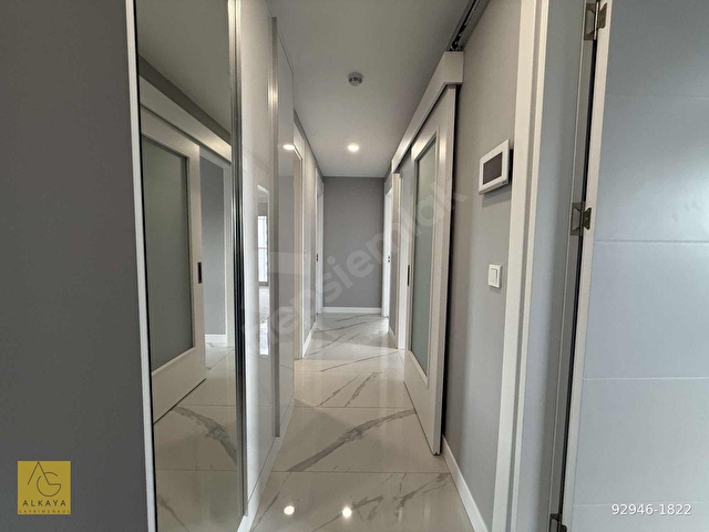 Havuzlu Sitede Satılık 2+1 Daire 75 m² Balkonlu, 2 Banyolu, - Görsel 11