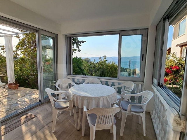 Muğla Güllükte, yeni oba sitesinde , anayola sıfır eşyalı kiralık villa - Görsel 12