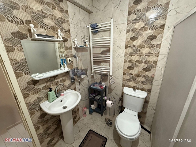 REMAX YAZ DAN ADNAN MENDERES MAHALLESINDE ARAKAT SATILIK DAIRE - Görsel 14